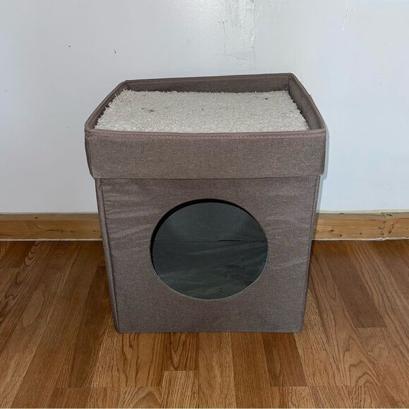 Kitty Cat Stackable & Portable Cube Bed - Picture 1 of 10